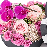  Inimă de flori-Buchet trandafiri multicolori inima de flori. Preț accesibil | Flori24 3