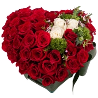 Aranjament Trandafiri Inimă. Cumpara online 42 de trandafiri in forma de inima. Livrare gratuită București & Ilfov. 2