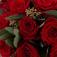 Coș cu trandafiri roșii 4