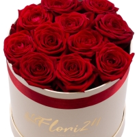 Love box: cutie cu trandafiri rosii superbi. 3