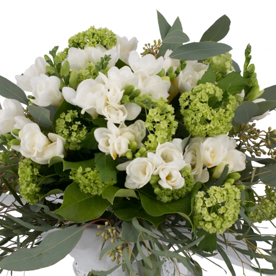 Buchet de 19, Frezii, Albe, Frezie, 10, Viburnum, Verdeață