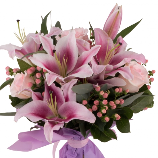 Buchet de 3, Crini, Roz, 5, Trandafiri, Roz, 6, Hypericum, Roz, Verdeață