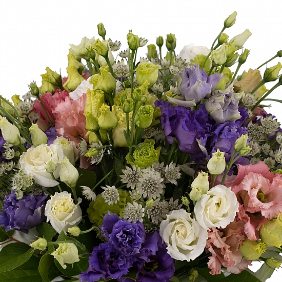 Buchet de 5, Lisianthus, Mov, Alb, Roz, 4, Verde, Astrantia, Albă, Verdeață