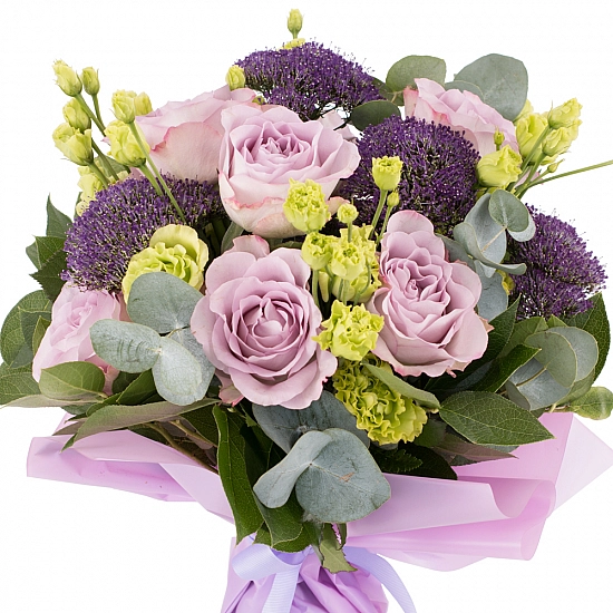 Buchet de 7, Trandafiri, Mov, 5, Lisianthus, Verde, Verzi, 5, Trahelium, Mov, Verdeață
