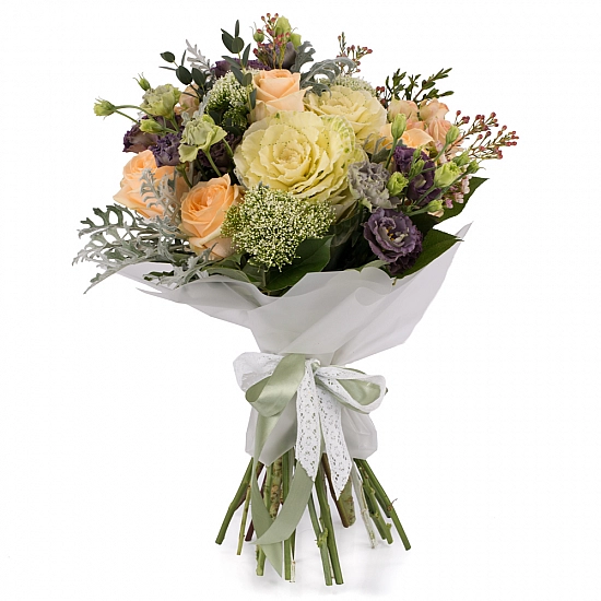 Buchet de Trandafiri, Banan, Lisianthus, Mov, Brasica, Minirosa, Trahelium, Waxflower, Roz, Verdeață