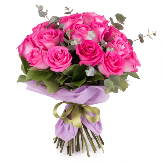 O bomboana de buchet. Buchet rafinat din trandafiri ciclam.