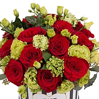 Aranjament de 15, Trandafiri, Roșii, Roșu, Roșie, 5, Lisianthus, Verde, Verzi, 5, Viburnum, Cutie 3