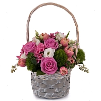 Aranjament de Trandafiri, Trandafiri,  Lalele, Lalea, Gerbera, Green trick, Lisianthus, Bouvardia 2