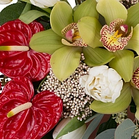 Aranjament floral din Anthurium, Lalele, Lalea, Cymbidium, Orhidee, Floare de orez, Verdeață, Vas 4