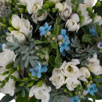 Bijuterie discreta: buchet frezii si oxypetalum superb. 4