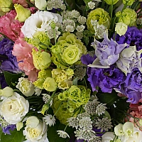 Buchet de 5, Lisianthus, Mov, Alb, Roz, 4, Verde, Astrantia, Albă, Verdeață 4