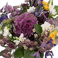 Buchet de Brasica, Liliac, Minirosa, Cematis, Astrantia, Grena, Mușețel, Frezii, Frezie, Leucadendro 3