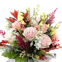Buchet de Trandafiri, Banan, Lisianthus, Roz, Astilbe, Grena, Matthiola, Veronica, Frunze de arțar 3