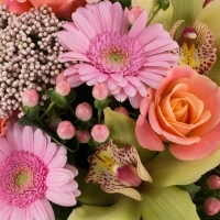 Buchet de Trandafiri, Portocalii, Hypericum, Floare de orez, Gerbera, Cymbidium, Verde, Orhidee, Roz 4