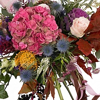 Hortensia, Brasica, Eringyum, Dalii, Leucospermum, Trandafiri, Lisianthus, Veronica, Astrantia 3