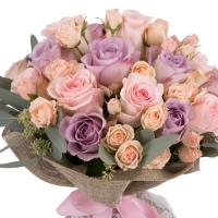 Suflet de floare: buchet trandafiri si minirosa incantator.  3