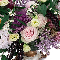 Trandafiri, Banan, Leucadendron, Liliac, Lisianthus, Matthiola, Hotensia, Brasica, Astilbe, Schimia 4