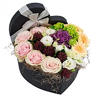 Trandafiri, Roz, Schimia, Lisianthus, Alb, Brasica, Mov, Viburnum, Gerbera, Crem, Cutie, Inimă 2