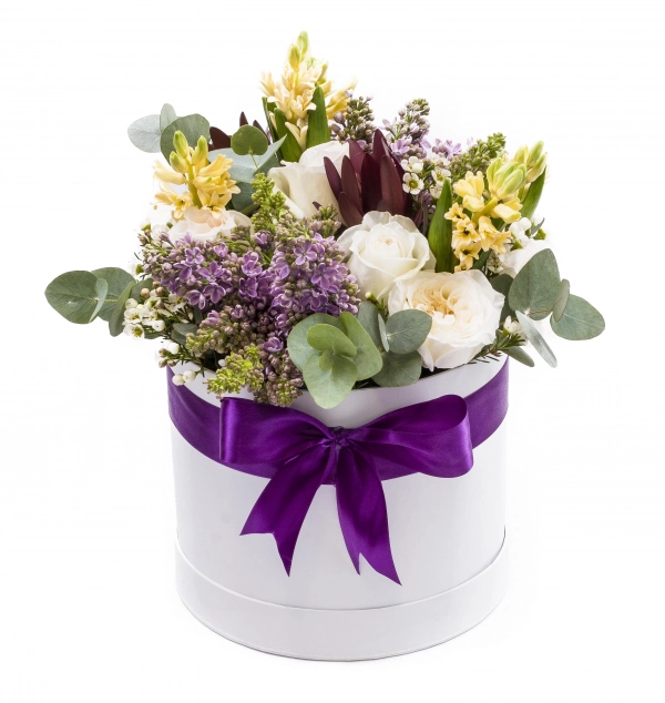 Cutie cu liliac,trandafiri si zambile